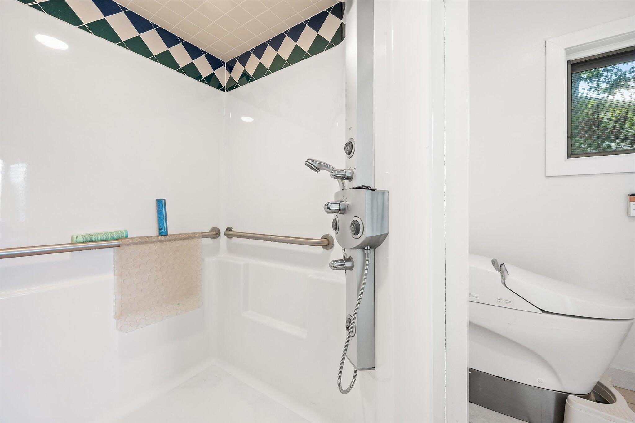 224 Parkway S Brewer ME 04412