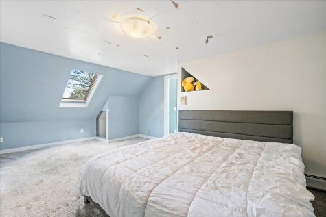 224 Parkway S Brewer ME 04412