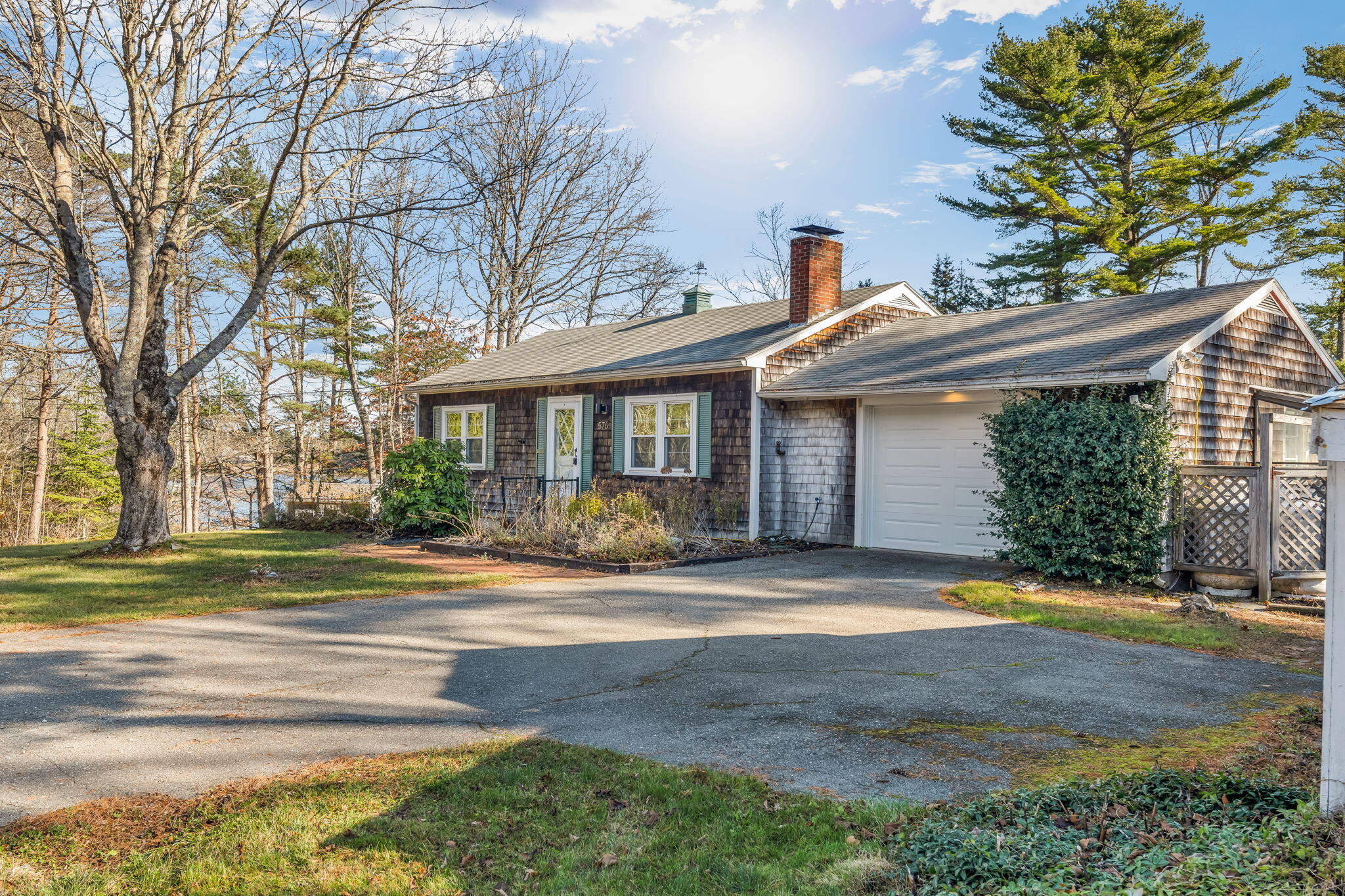 576 Pleasant Point Road Cushing ME 04563