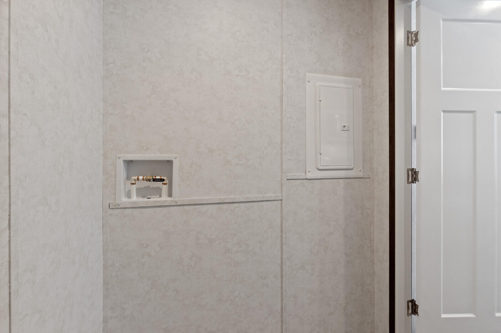 642 Hanson Road China ME 04358