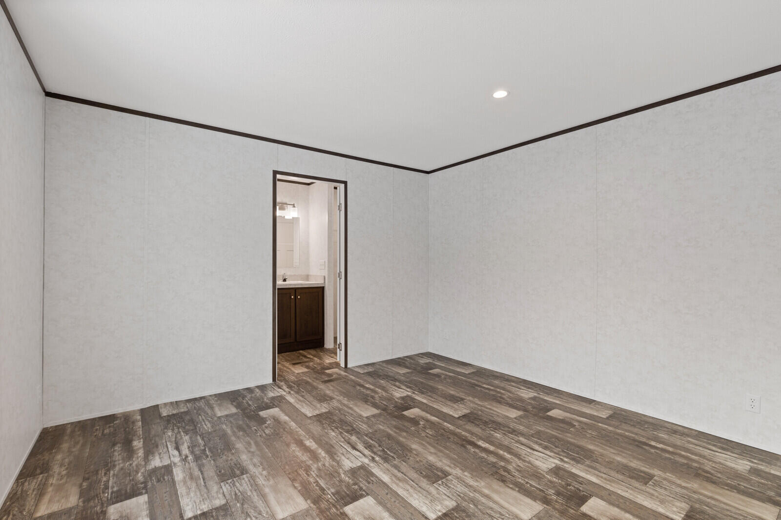 642 Hanson Road China ME 04358