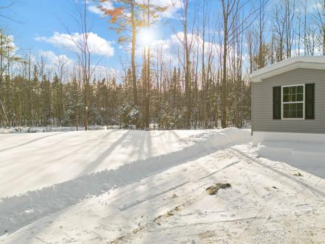 642 Hanson Road China ME 04358