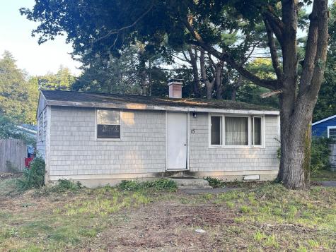 15 Sterling Road Auburn ME 04210