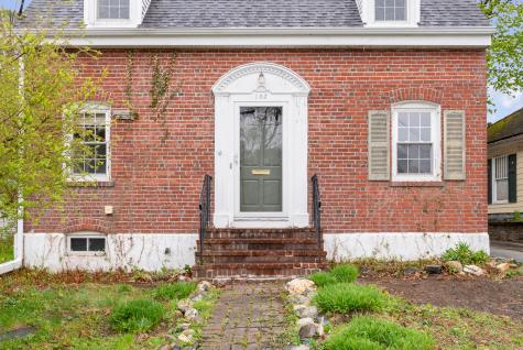 102 Lake Street Auburn ME 04210
