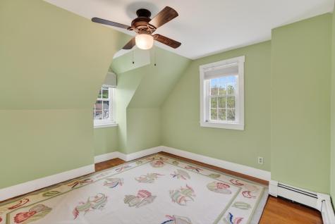 102 Lake Street Auburn ME 04210