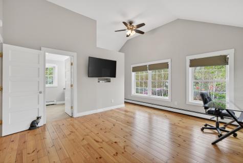 102 Lake Street Auburn ME 04210