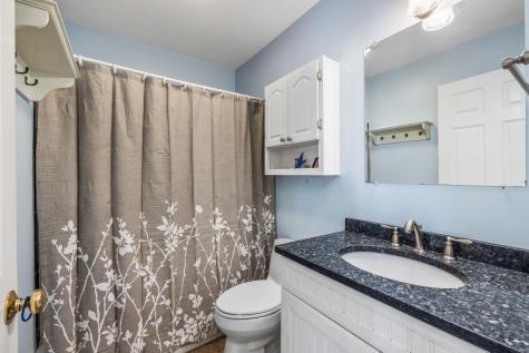 9 Carriedale Lane Kennebunk ME 04043