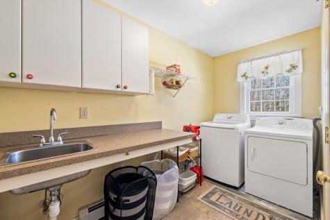 9 Carriedale Lane Kennebunk ME 04043