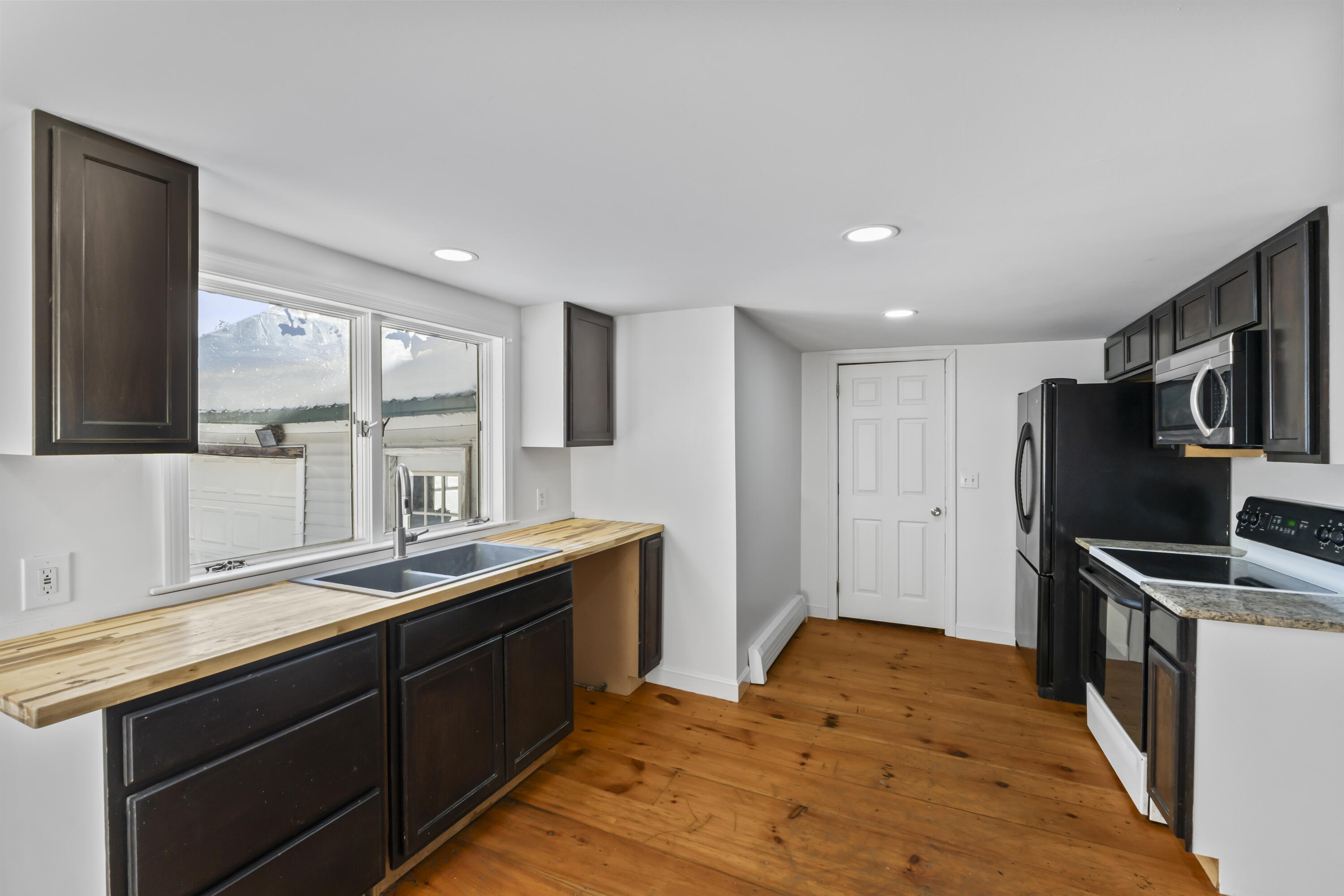 70 River Road Lebanon ME 04027