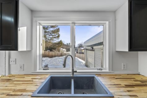 70 River Road Lebanon ME 04027