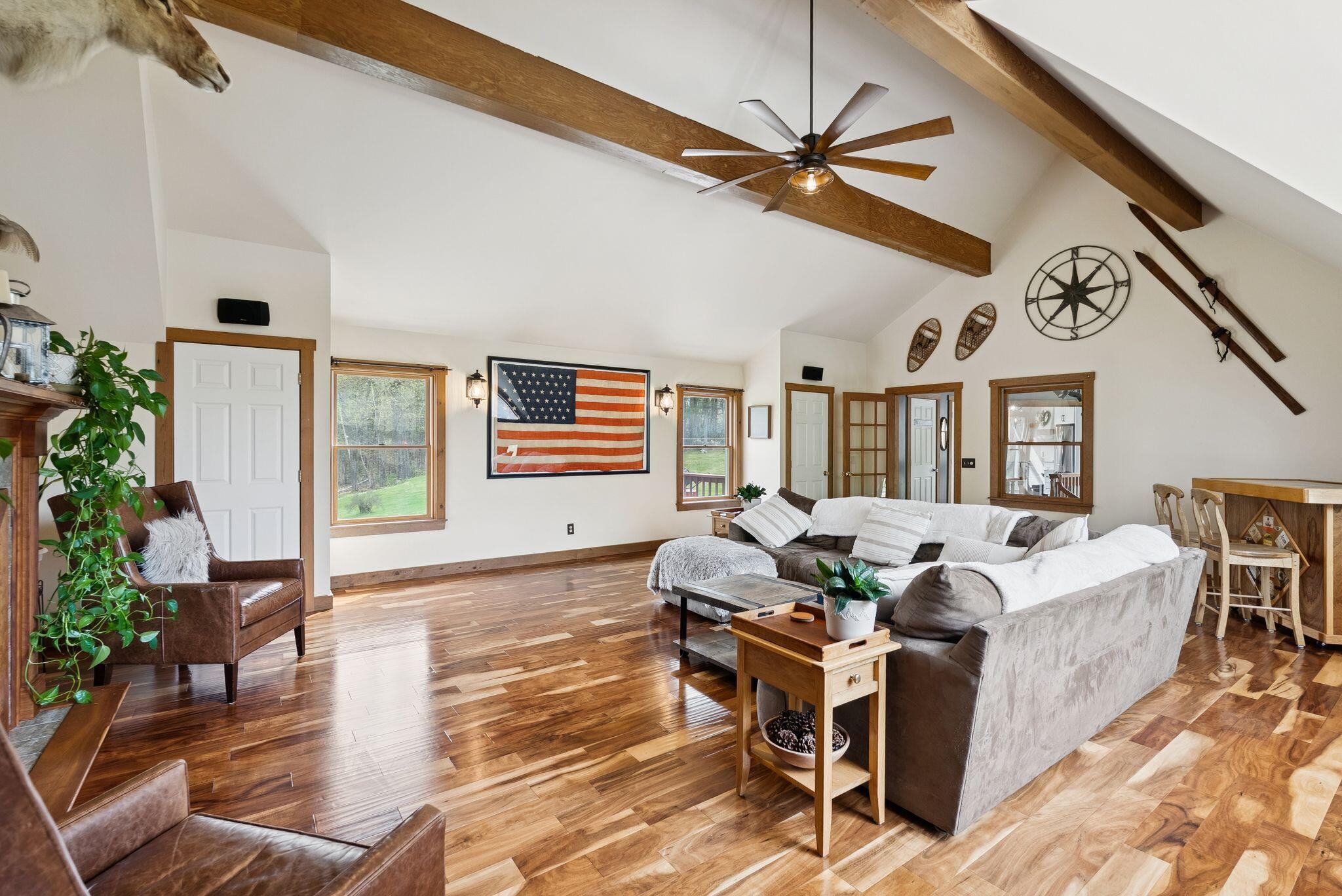 24 Autumn Lane Freeport ME 04032