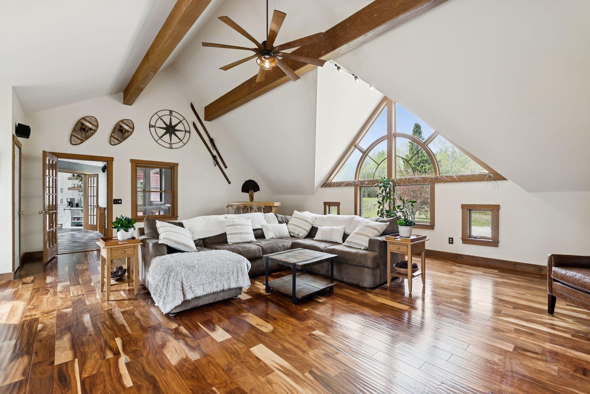 24 Autumn Lane Freeport ME 04032