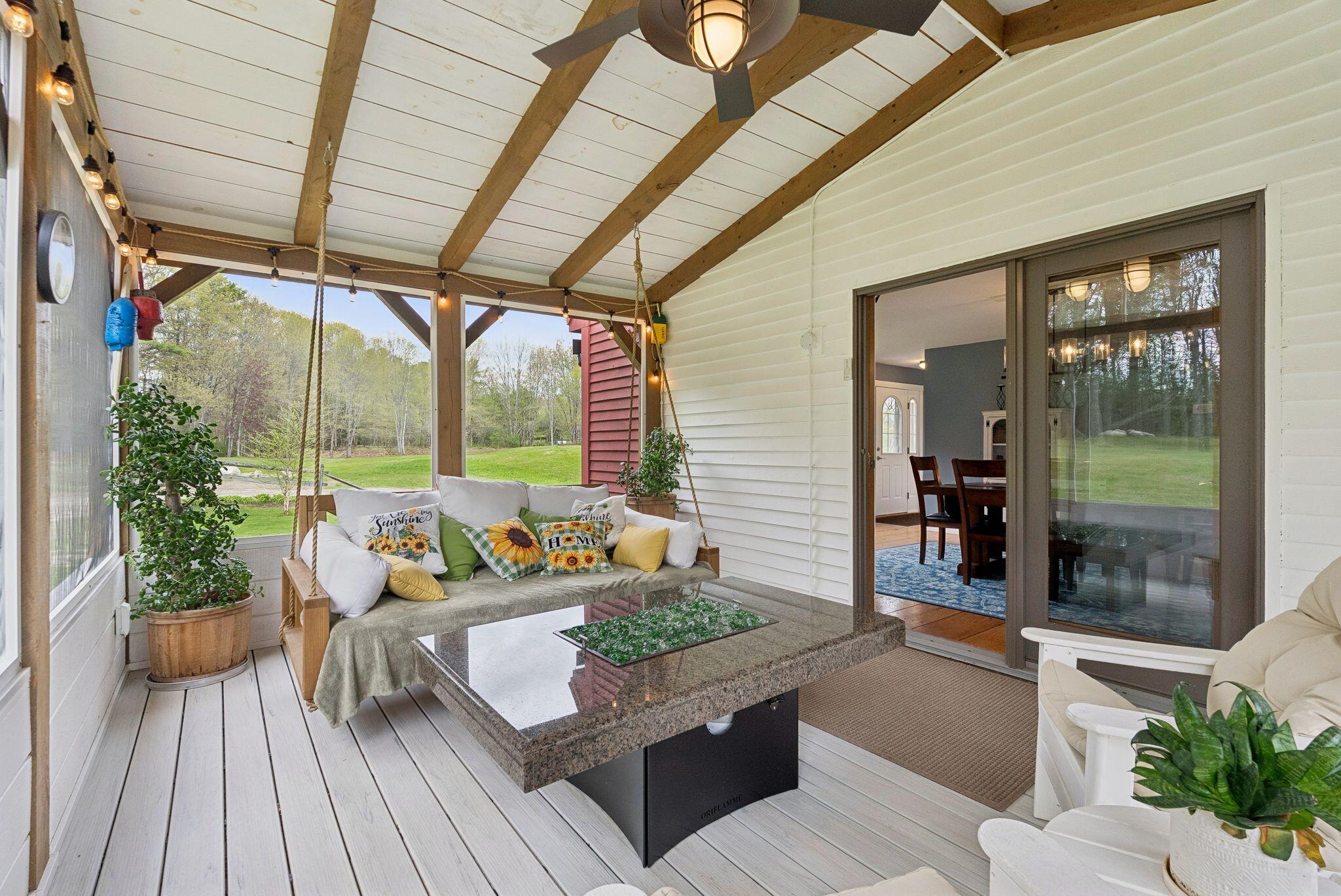 24 Autumn Lane Freeport ME 04032