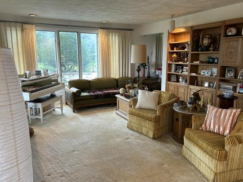 210 Augusta Road Topsham ME 04086