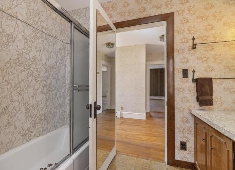 192 Harriet Street South Portland ME 04106