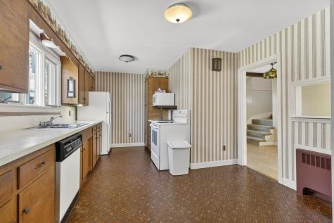 192 Harriet Street South Portland ME 04106