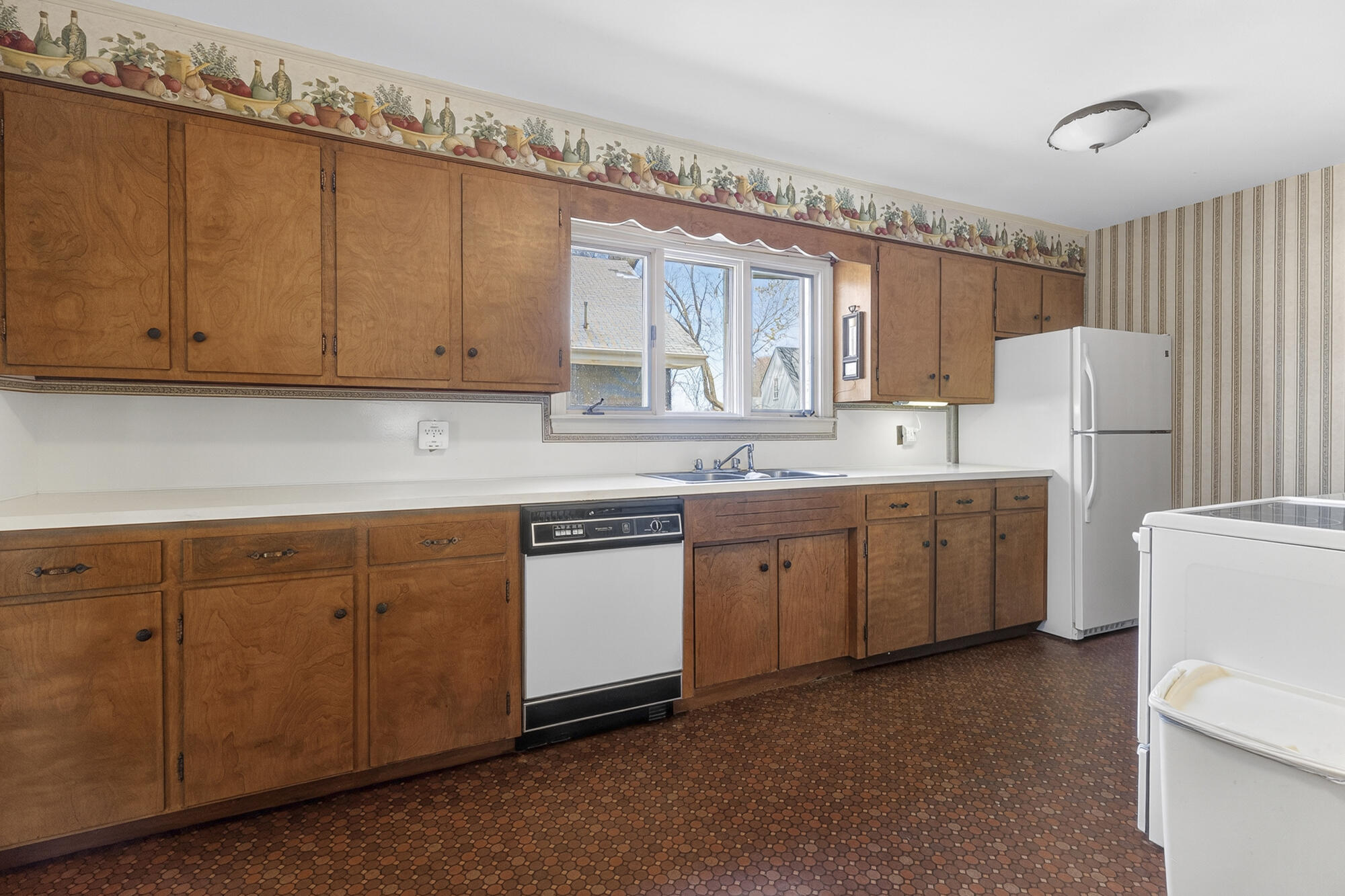 192 Harriet Street South Portland ME 04106