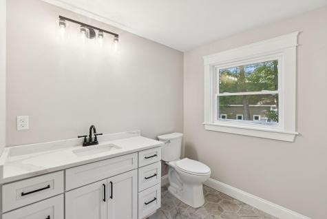 26 Binford Road Standish ME 04084