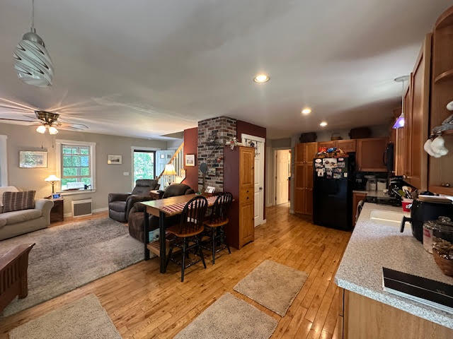 21 Dream Lane Belfast ME 04915