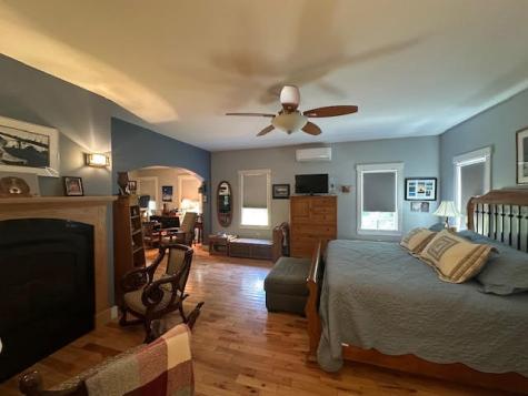 21 Dream Lane Belfast ME 04915