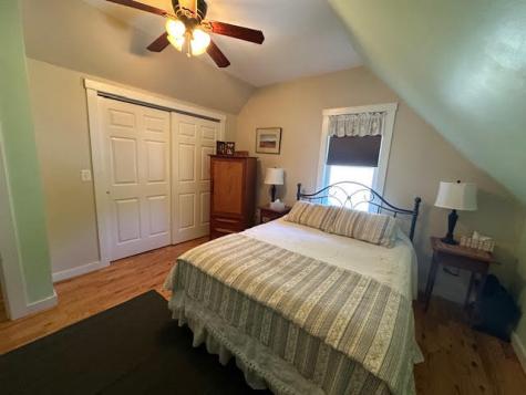 21 Dream Lane Belfast ME 04915