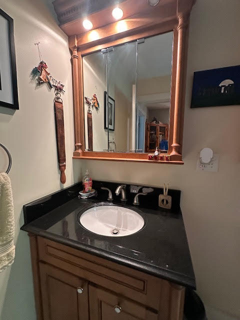 21 Dream Lane Belfast ME 04915