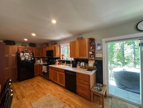 21 Dream Lane Belfast ME 04915