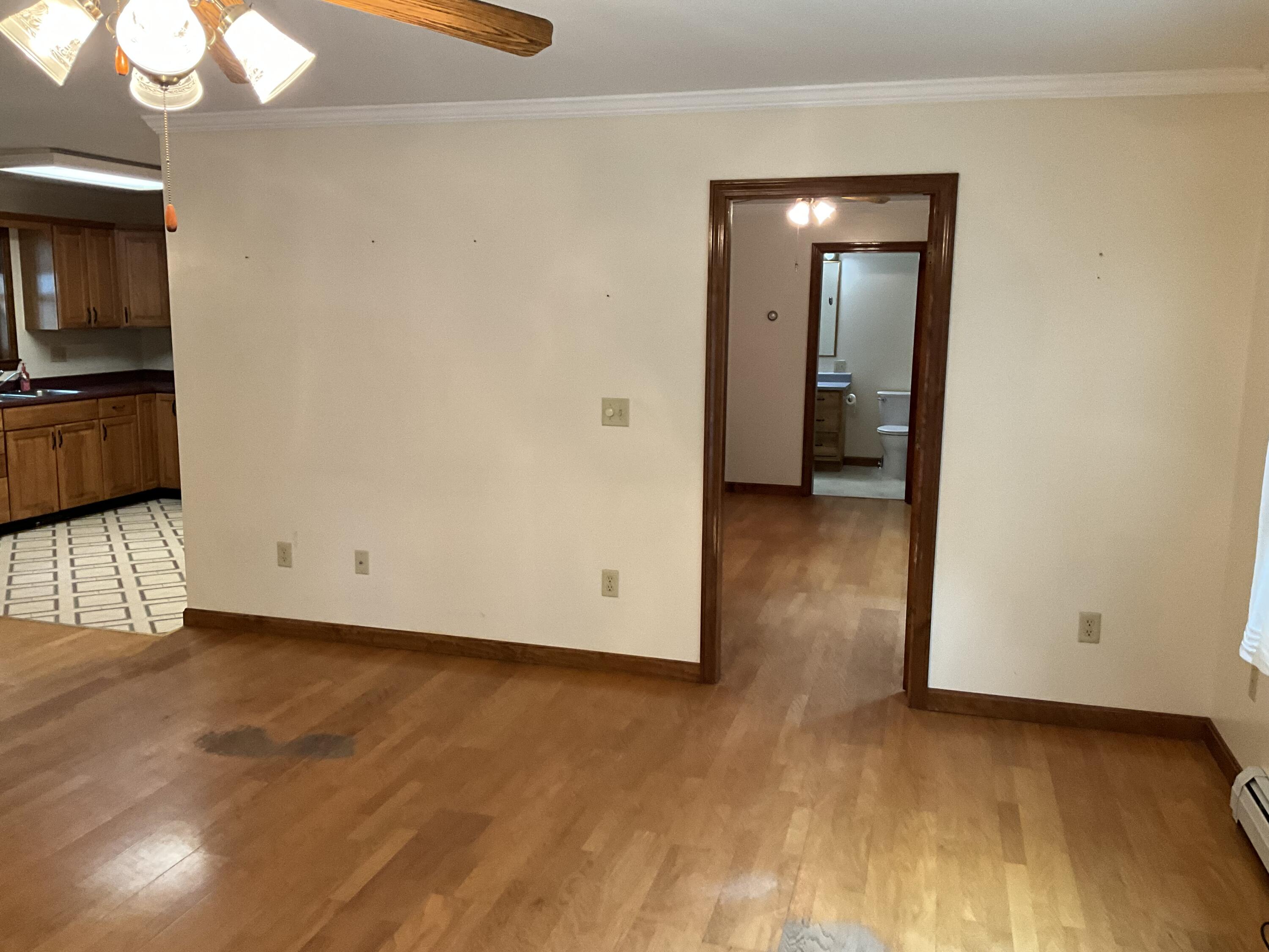 8 Cross Road Road Bradley ME 04411