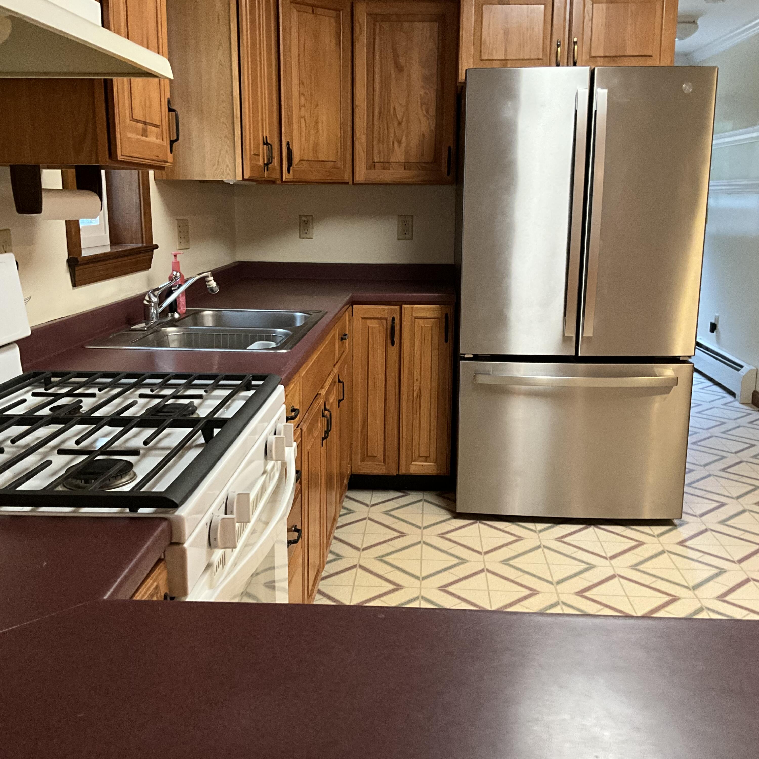 8 Cross Road Road Bradley ME 04411