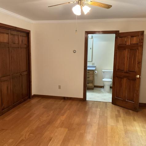 8 Cross Road Road Bradley ME 04411