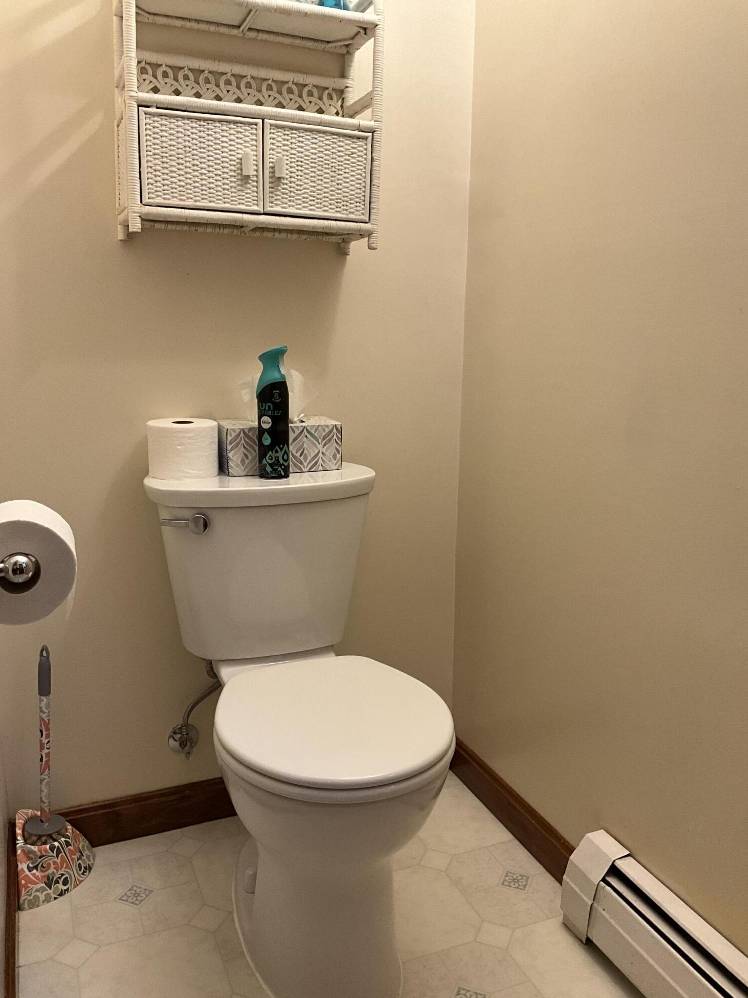 8 Cross Road Road Bradley ME 04411