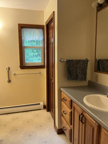 8 Cross Road Road Bradley ME 04411