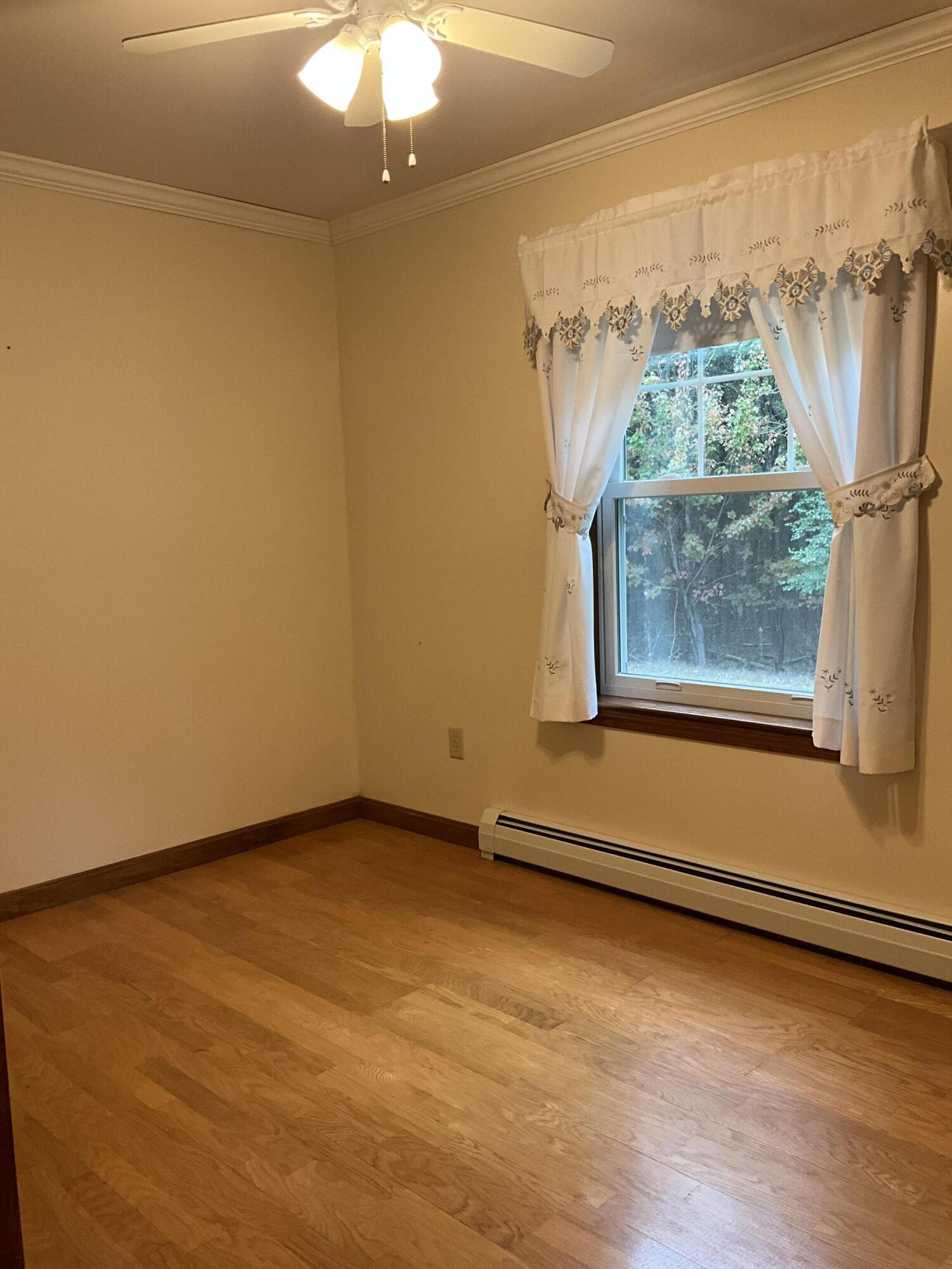 8 Cross Road Road Bradley ME 04411