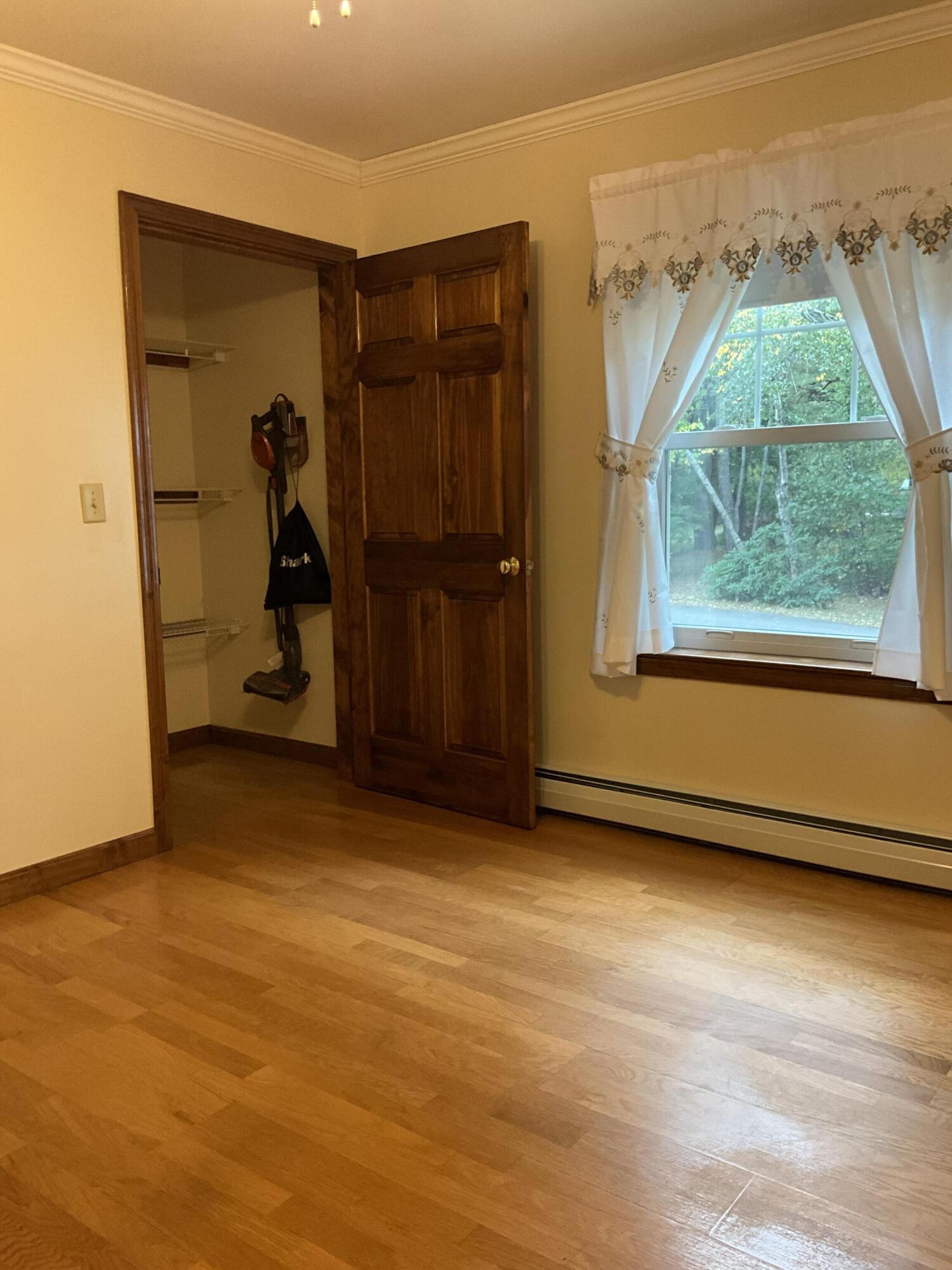 8 Cross Road Road Bradley ME 04411