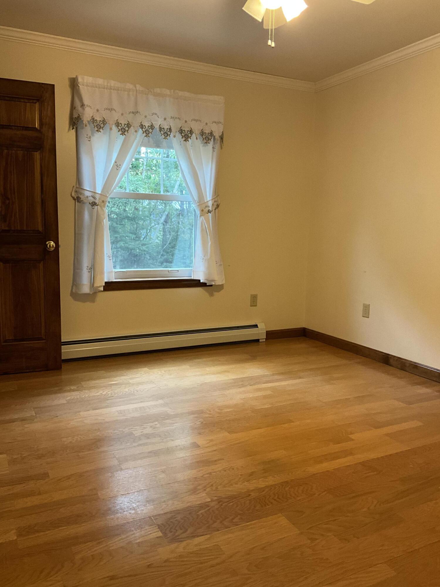 8 Cross Road Road Bradley ME 04411