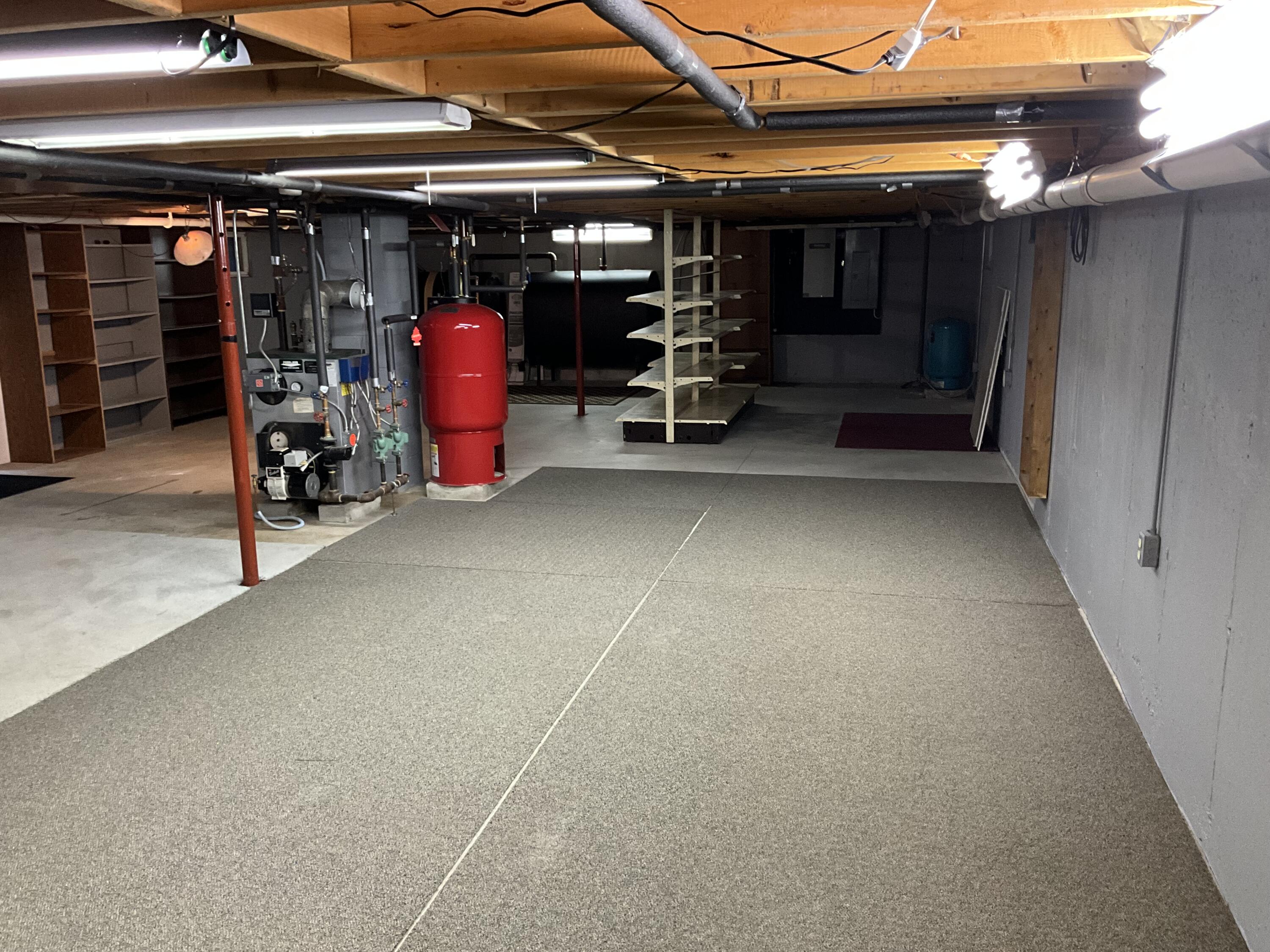 8 Cross Road Road Bradley ME 04411