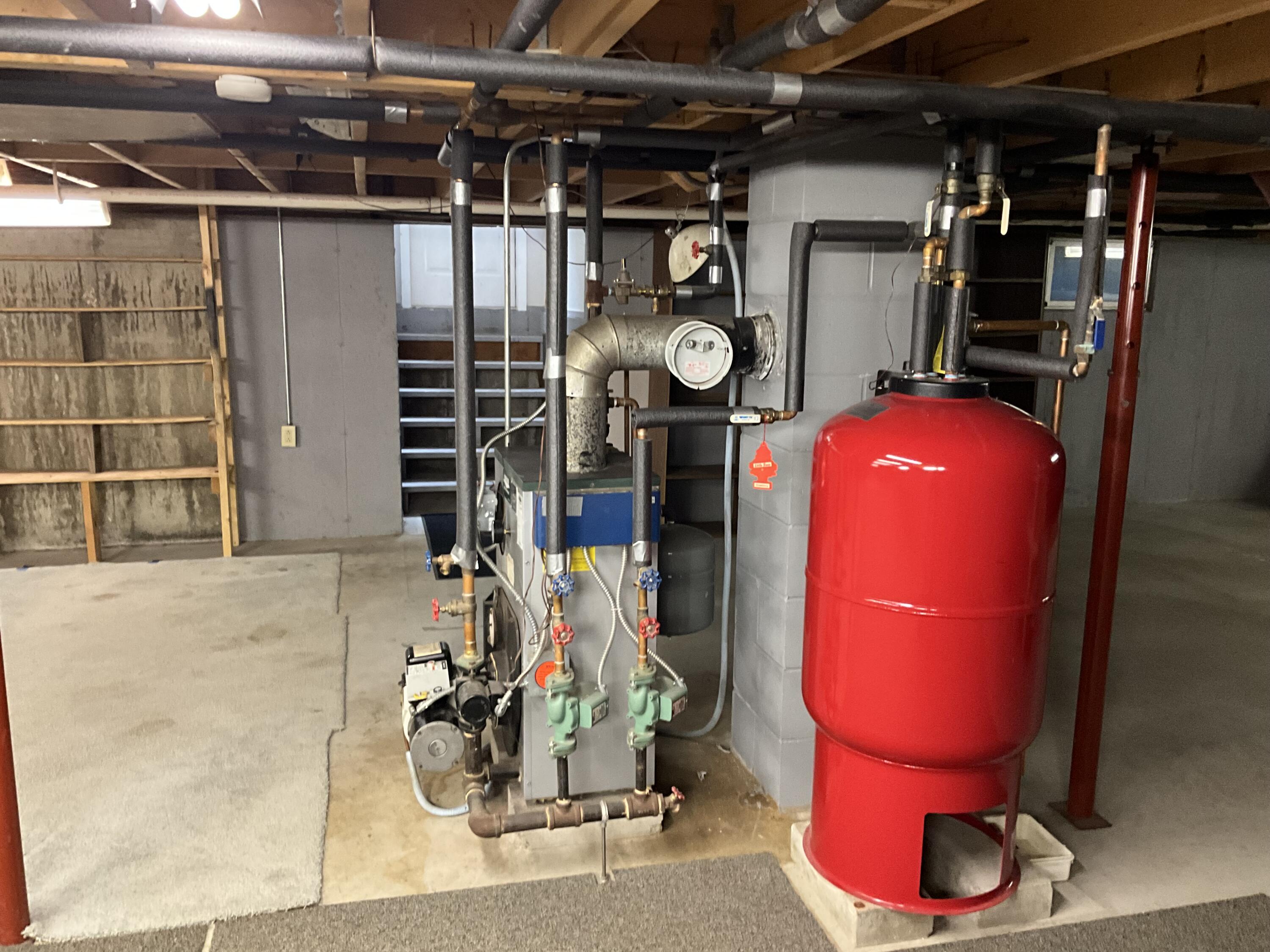 8 Cross Road Road Bradley ME 04411