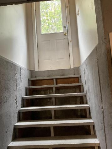 8 Cross Road Road Bradley ME 04411