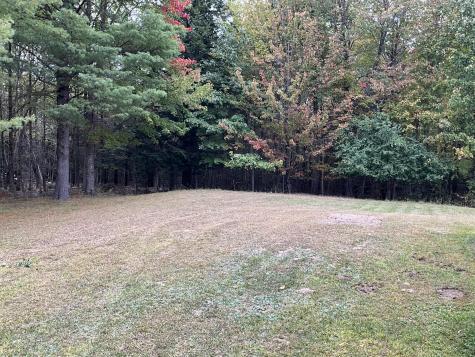 8 Cross Road Road Bradley ME 04411