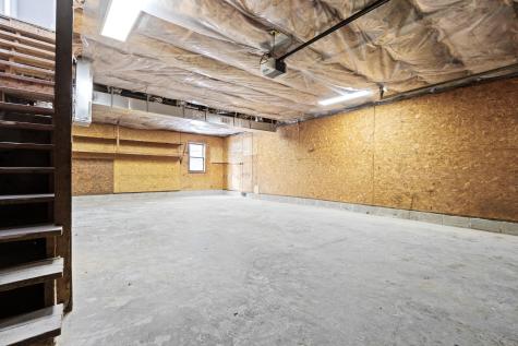 4 Blueberry Avenue Saco ME 04072