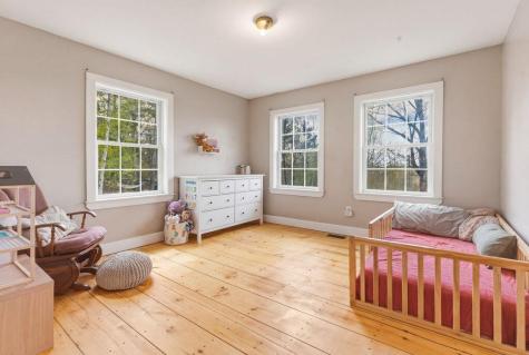 15 Waldron Drive Limerick ME 04048