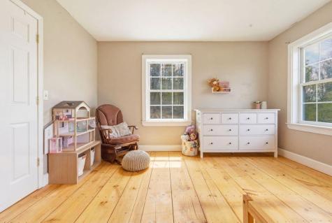 15 Waldron Drive Limerick ME 04048