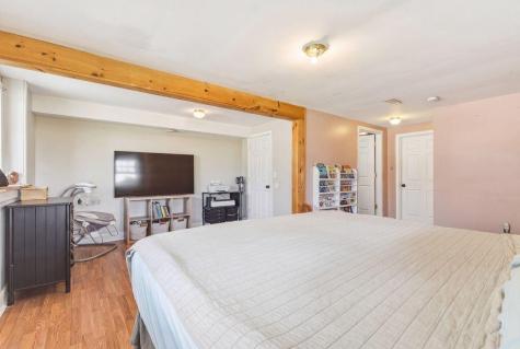 15 Waldron Drive Limerick ME 04048