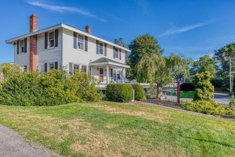 35 Howard Street Boothbay Harbor ME 04538