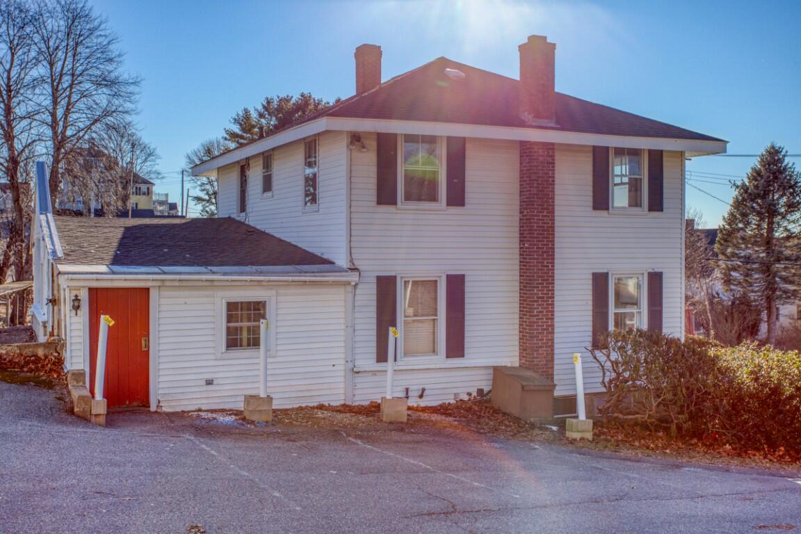 35 Howard Street Boothbay Harbor ME 04538