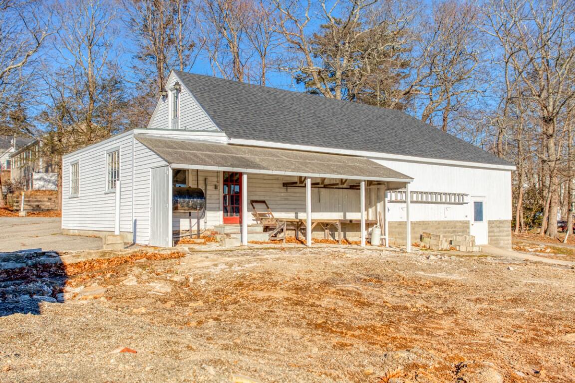 35 Howard Street Boothbay Harbor ME 04538