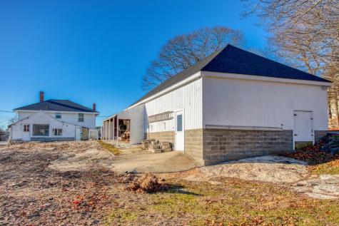 35 Howard Street Boothbay Harbor ME 04538