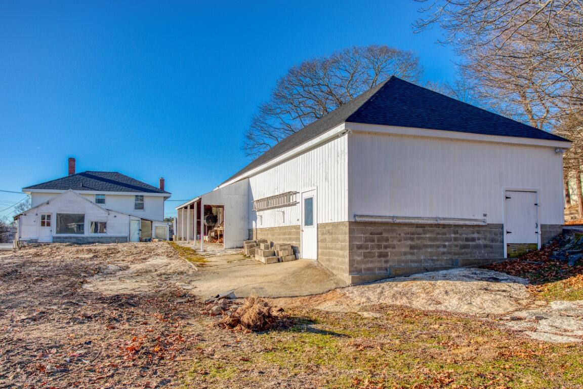 35 Howard Street Boothbay Harbor ME 04538