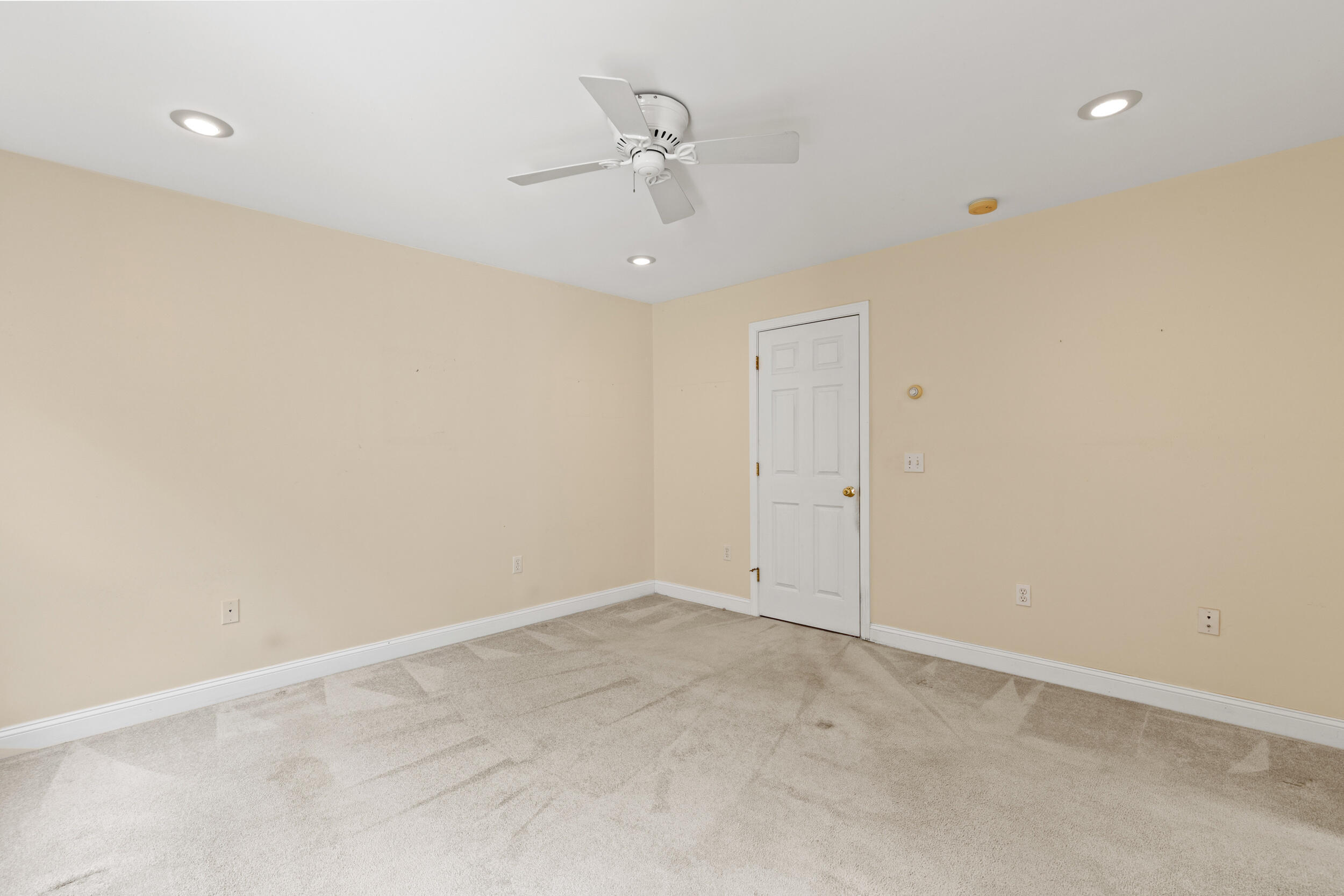 21 Riverside Drive Alfred ME 04002