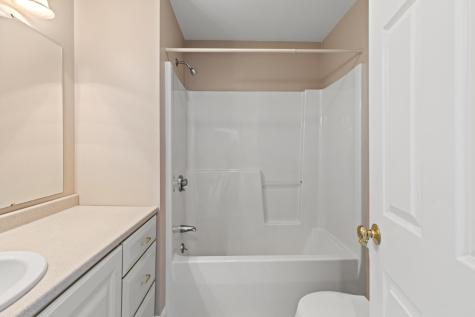 21 Riverside Drive Alfred ME 04002